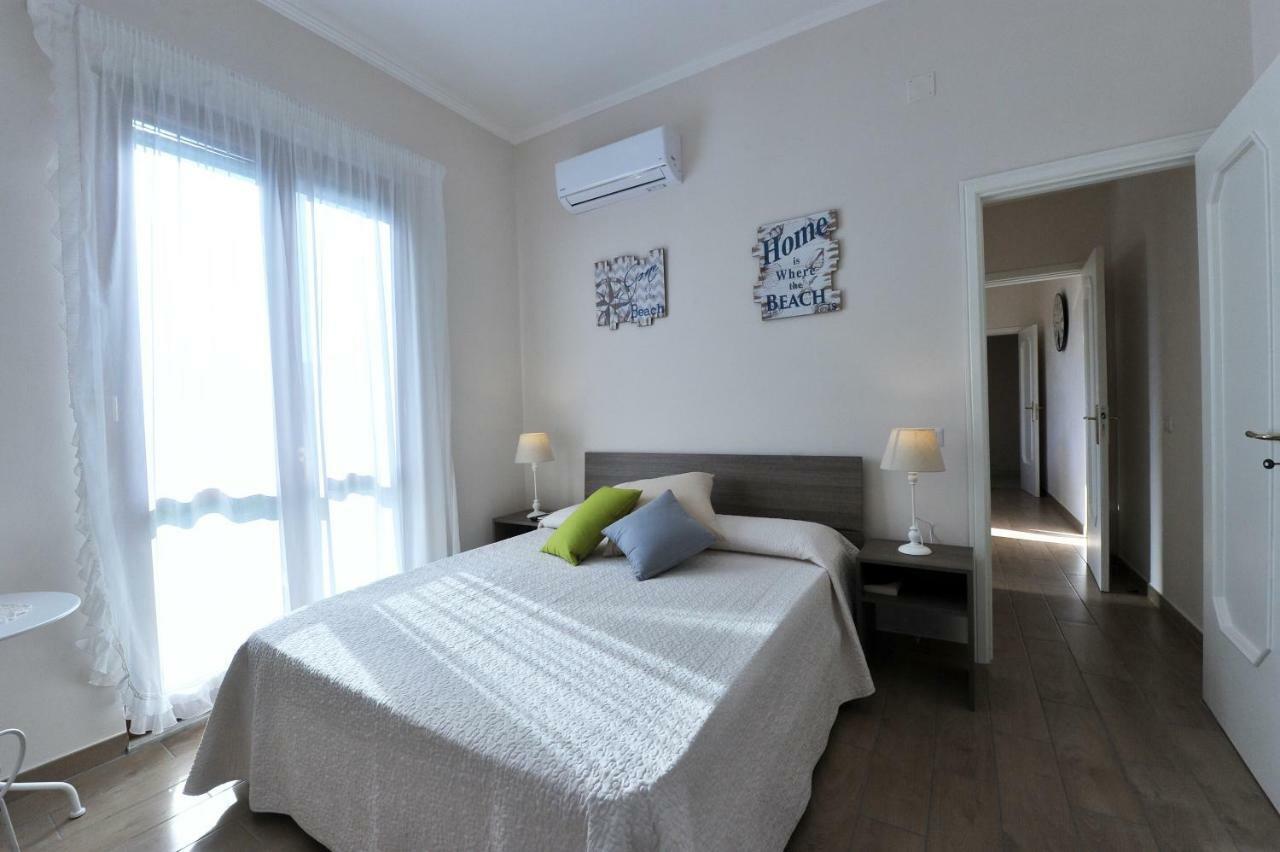 Mavi Apartments ปิอาโนดิซอร์เรนโต ภายนอก รูปภาพ